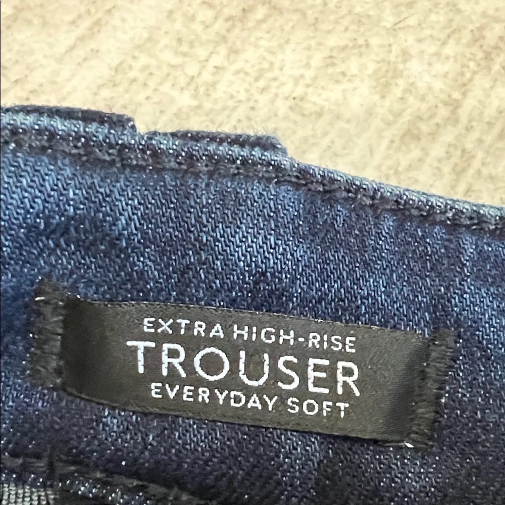 White House Black Market Dark Blue Straight Leg Cargo Jeans - Picture 3 of 4